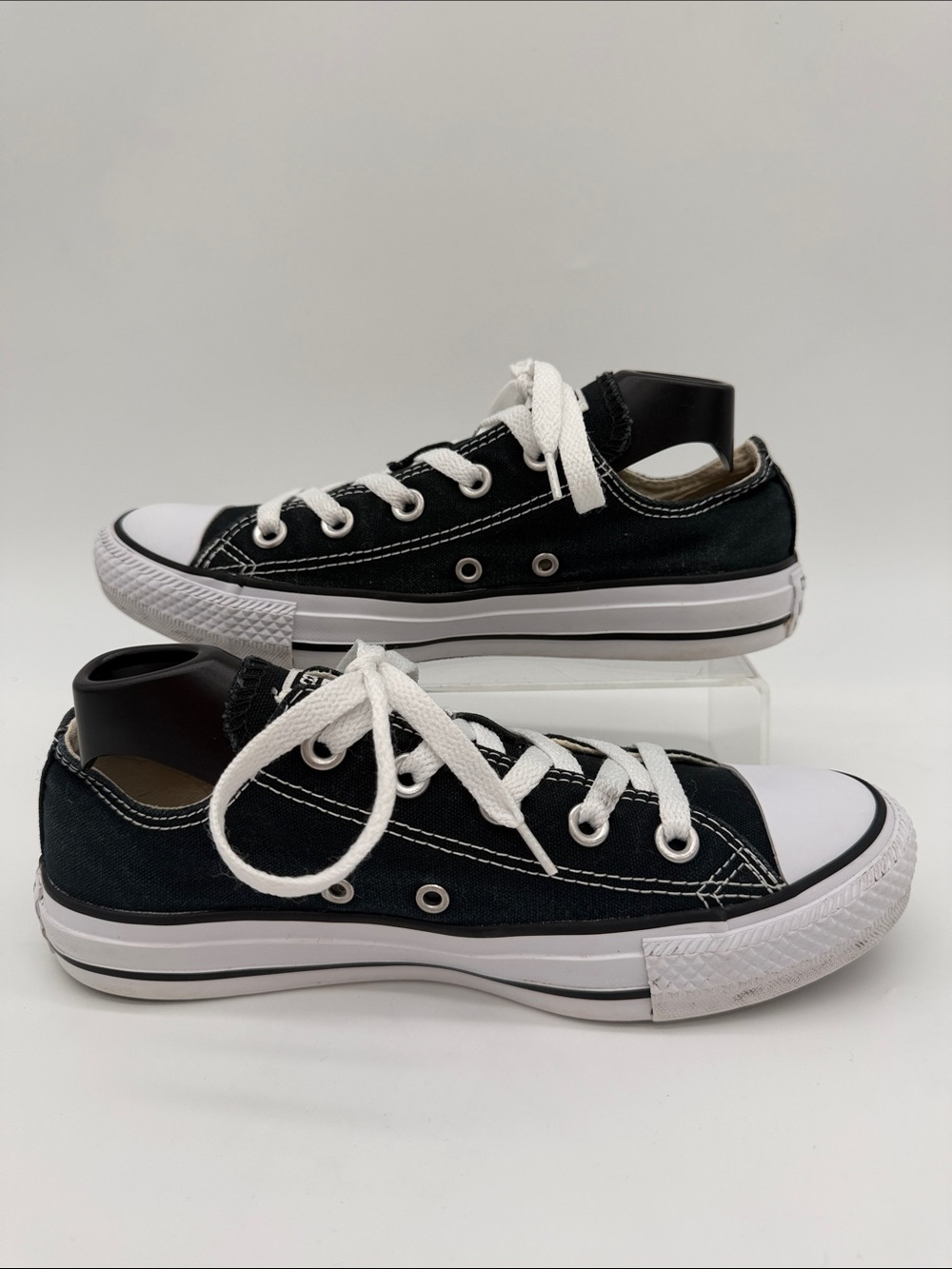 Converse Chuck Taylor All Star Black Unisex Womens Size 6 / Mens Size 4 Low Rise - Picture 2 of 16